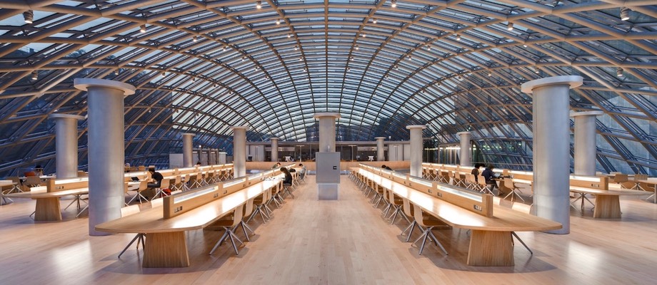 芝加哥大学 UNIVERSITY OF CHICAGO